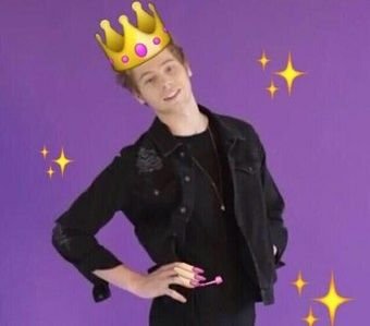 Please guys follow me @StrongDemetriaL I would be very grateful love you