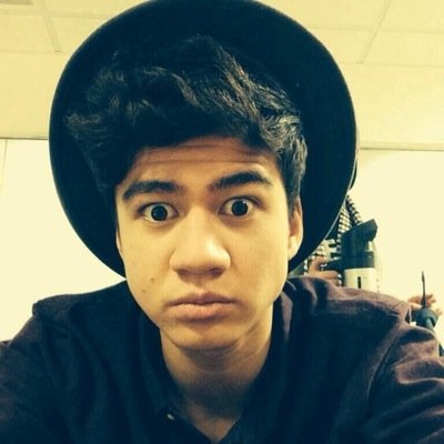 Just gave you a free follow. Follow me back @_FreeWallflower
