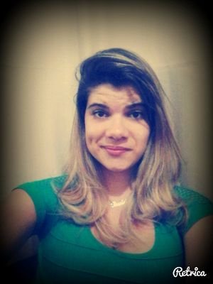 Um brinde a safadeza ,porque amor ninguém da valor \( ˆ ˆ )/