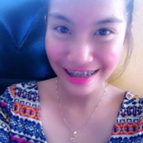 Im a funny girl sometimes crazy .Haha .Keep smiling .^^