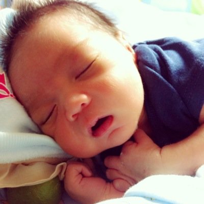 Daughter of Cip's Tn.nas n Rosse, a wife to Bakri. Mommy to Rayyan
