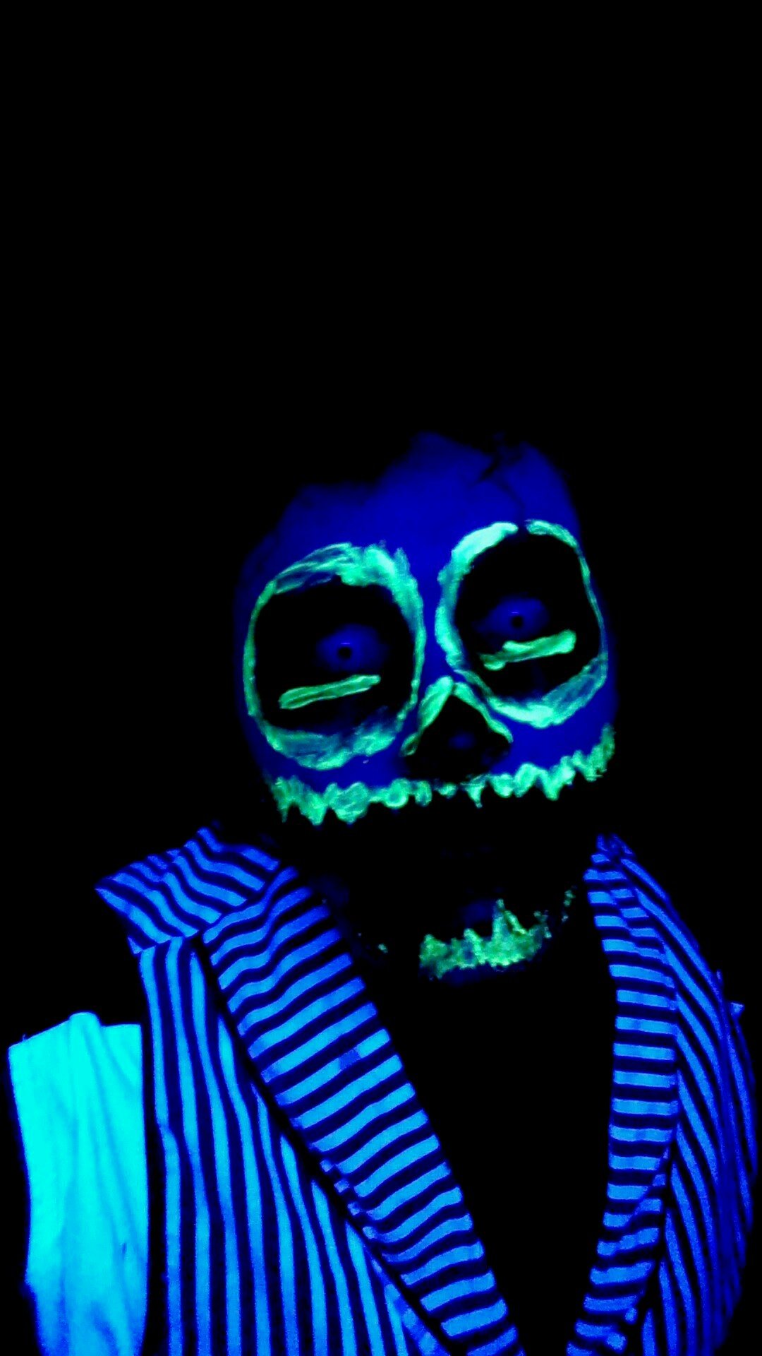 McTizzle889's profile picture. It's better to burn out, than to fade away.