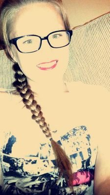 Alidathomas's profile picture. im in love with places ive never been to and people ive never met