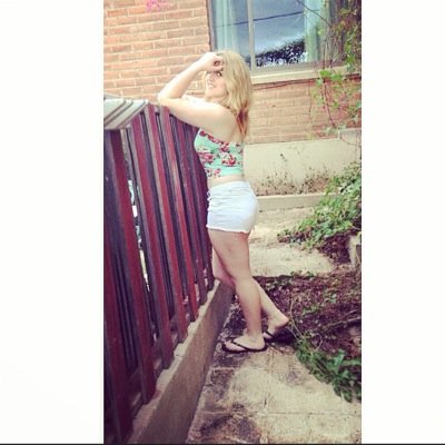 Fly me to the moon and we'll gaze at the stars ✨