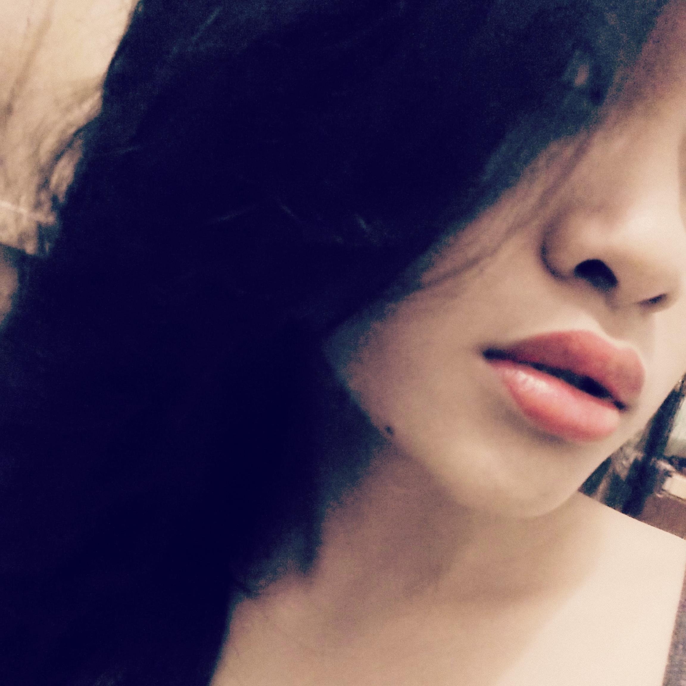 HeLLo :D / CoLLege Student :) / In A ReLationship / I Know Im Not A Perfect GirL But Im Not TotaLLy Fake . So FoLLow Me :) And I'LL FoLLow You Back #GodBLess
