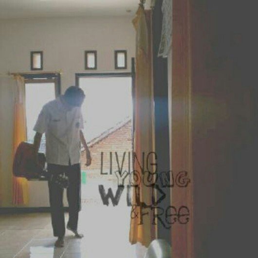 ‎Live Strong