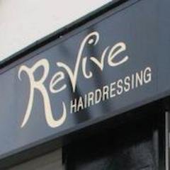 A busy hair salon on St John’s Road, Tunbridge Wells * Download our app & book appointments online * Davines stockist * Free parking * 01892 539004