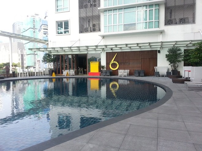 W051282's profile picture. drinking all kinds of tea and coffee