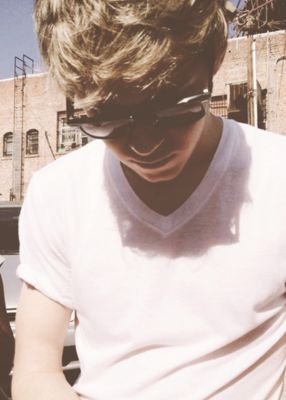 In love with one stupid boyband members                         I FOLLOW BACK EACH ONE OF YOU!