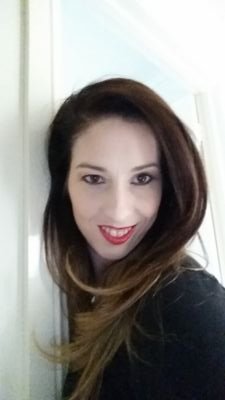 elutiangurl's profile picture. I love to sing