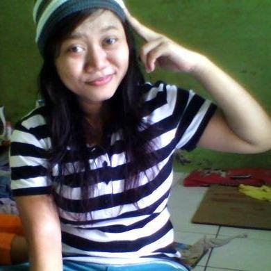Orang yang susah move on dari First LoveNya!!!