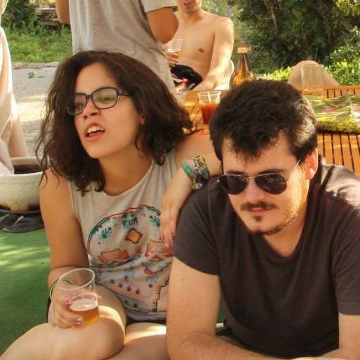 Evitando un ataque mundial de crocopinzas desde Barcelona '92, con base en Madrid. Por el momento las tengo dominadas, tranquilos.