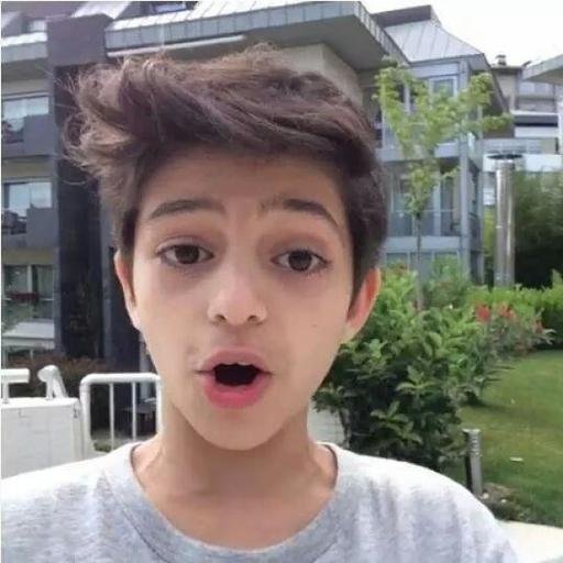 Alvi Moreno fan sayfasıdır. Kişisel hesabı @alperalvimoreno . Geleceğin starı.