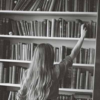 Cuenta libre,para participar preguntar al master y poner en la bio #BooksRol una vez esté confirmado que el personaje es tuyo.Rolear en 3ª.¡Únete!