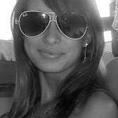 Sou como você me vê.
Posso ser leve como uma brisa ou forte como uma ventania,
Depende de quando e como você me vê passar.