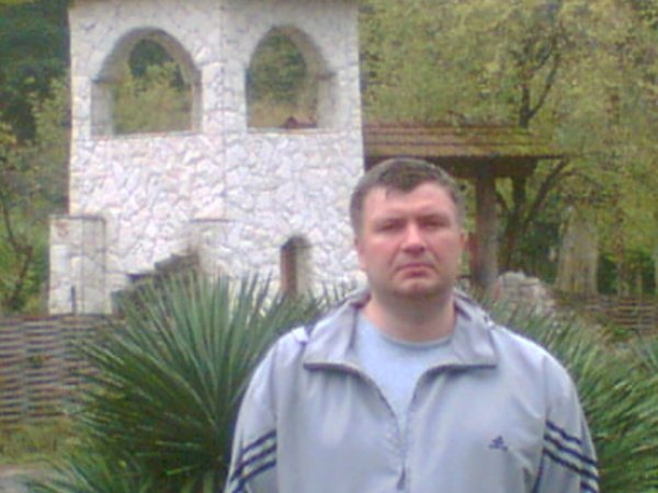 Это я где то в Сочи .... 2006 год