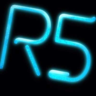 R5 is my life✌️ My other account is @kiera_mr17 Met R5 4/8/14 Going again 9/23/14