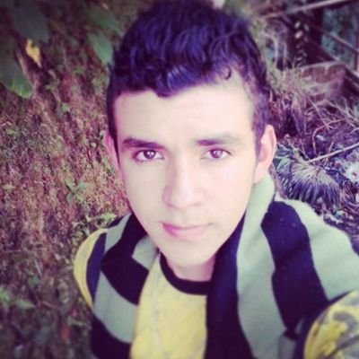 Me Gustas Porque No Eres Solo Atracción Física, Eres
Atracción Mental Y Sentimental. En Otras Palabras
Enciendes Mi Cuerpo, Revolucionas Mis Neuronas