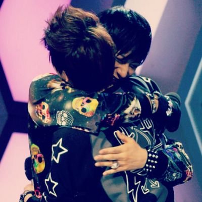 EXO-TAO FAKE /  start 140508  end140716　　Twins  ⏩ @fzt_rp @tao___M  My Honey ( since.14.05.14  / 486 ( 사랑해 ) tweet ) ⏩ @STAR_XIU__BT