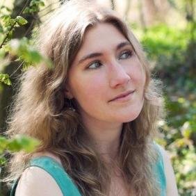 une flûtiste qui se spécialise dans les instruments d'époque /  flautist specializing in historical instruments #flute #baroque #Classical #traverso