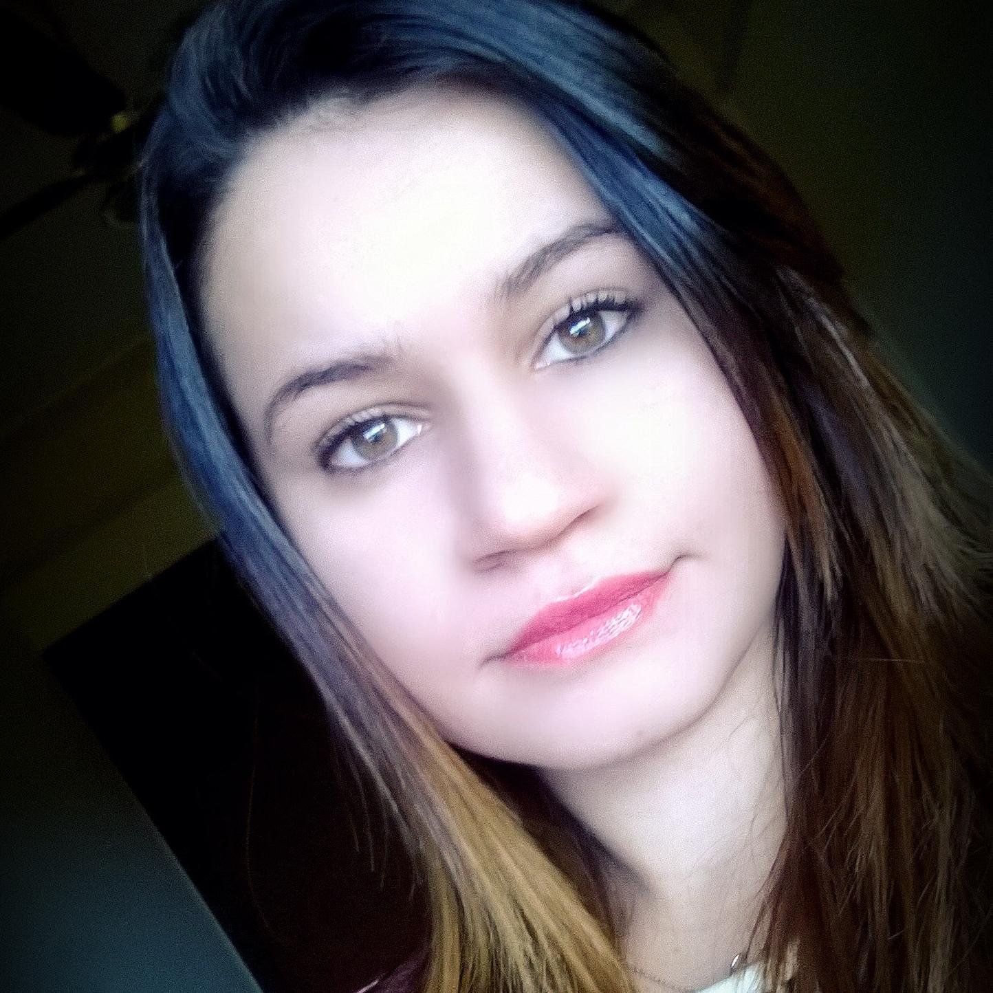 Não me julgue por nao ser igual ♫'