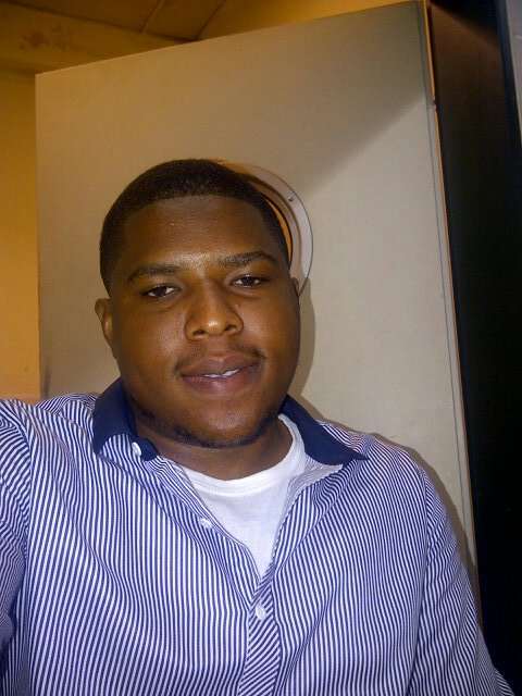 mdtops's profile picture. Kul,calm n collected.