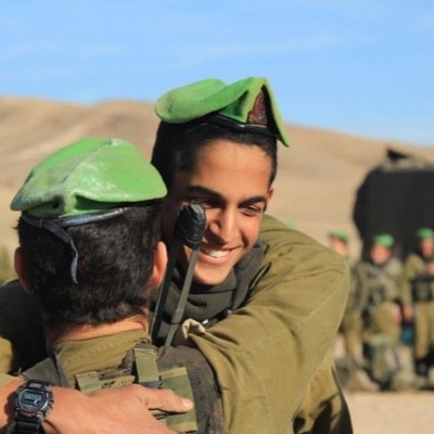 Officer in the Israeli Paratroopers; Instructor - IDF Sniper Academy, world traveler, Wine Connoisseur, Chef, avid reader & marathon runner