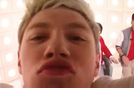 One-Direction 5SOS why does life have to be so hard!?