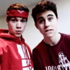 i love @austinmahone ♥ @justinbieber ♥ @selenagomez ♥ @ddlovato @unionjworld ♥ @gustavinho2708 @camerondallas @onedirection @taylorcaniff and another!
