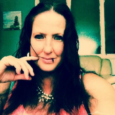 Lynne parker | mum | tattoos | movies | nights out | shopping✈️