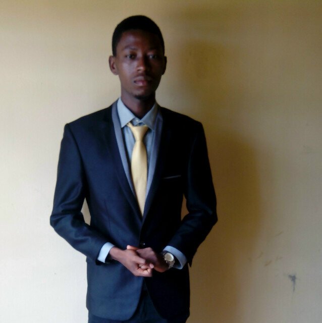 olusea11's profile picture. Am tall(6.1ft).I love Liverpool