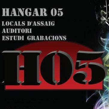 Hangar05