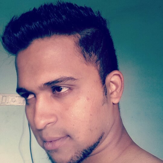 I'm a simple guy who like to party n chill out wit frenz