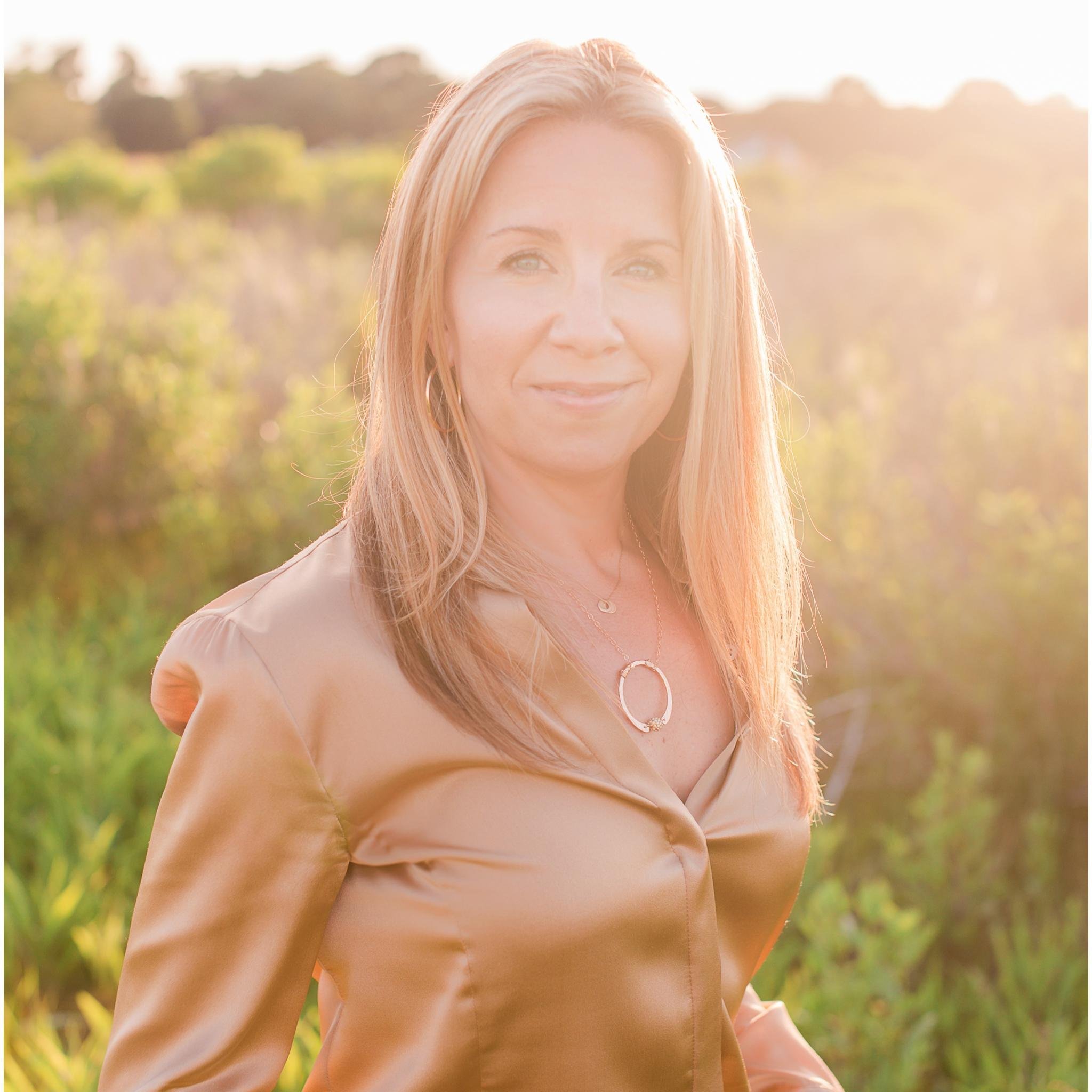 #ReclaimYourPower Life inspires me to be used for something greater than myself. Transformational/Exec Coach, Corp Wellness, Yoga, Reiki Master, Biz Consultant