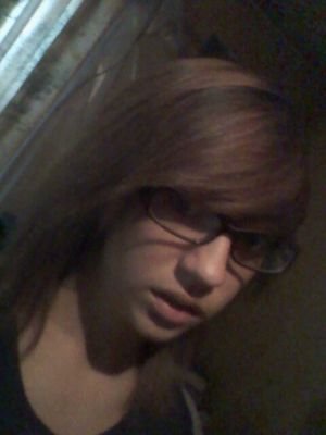 aliscakeys's profile picture. i'd be punk if i weren't so pop