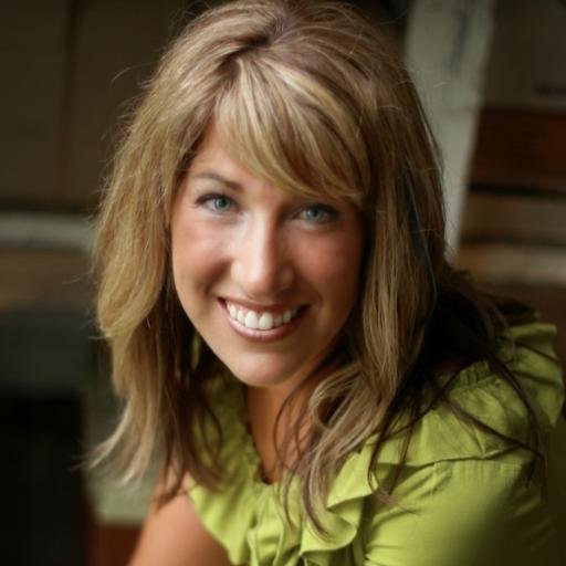 Director of Digital Marketing for @CQL. #Strategist. #Inbound. #DigitalTransformation. #MarketingAnalyst. #Outdoorsfunatic.