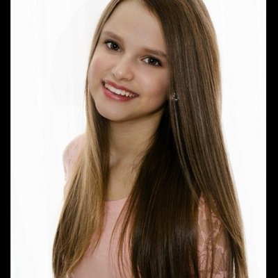 Hey everyone!!! Just a girl trying to reach her dreams(: ••singer••One Direction is by far my greatest inspiration(: ☔grey clouds, silver linings☀