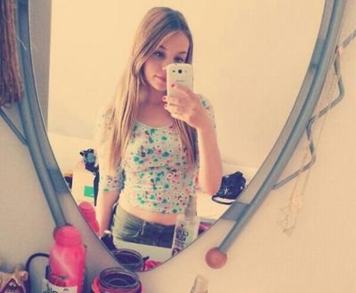 Directioner#Mahomie #5SOS#Simpsonizer#3A#The Vamps#Saminator                                                  Deutschland