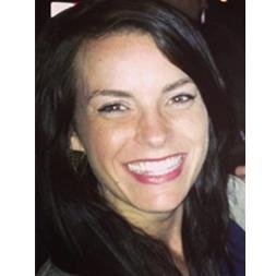 Lauren_Mcdon's profile picture. Marketing professional with a focus on digital @ServiceCloud. Lover of all things #fitness.