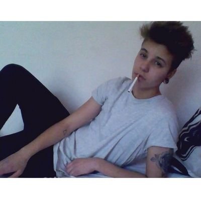 rayan matthew.// seventeen.// settore a.// spaccio di droghe e abuso sessuale.