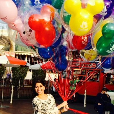 DLRCP_Beeta's profile picture. Disneyland College Program #BestDayEver