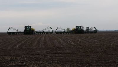 Derek Martin 2002 Graduate University of llinois and raise corn and soybeans in central Illinois with Martin Family Farms