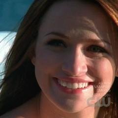 SweetQuinnJ's profile picture. Sister to Taylor and Haley. × Photographer, so...say ''cheese''!  «Trying to find my way, like everyone else around here». | RP + 18 #CM