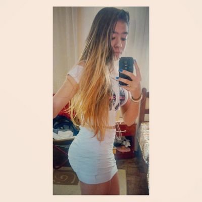 Enquanto não encontro a pessoa certa , me divirto com as erradas.  rss   wpp: 986799612