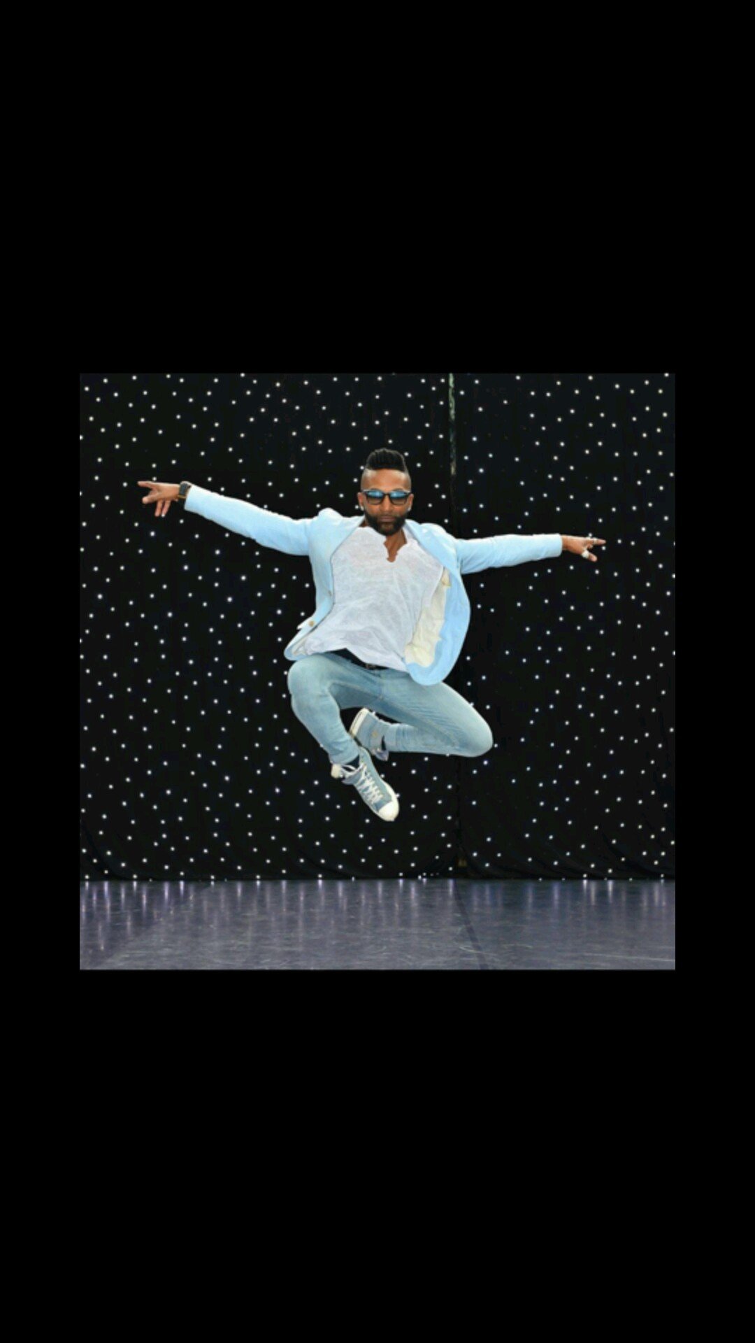 Solely represented by World Dance Management
Tel +44 (0)203 291 2808
Email: info@worlddancemanagement.com
http://t.co/vba0155JhV