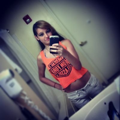 The_Silence96's profile picture. I'm 18, a Photographer, and I love bands. Follow me, I follow back.