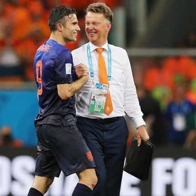 I follow back all Manchester United fans! If I forget to follow back then tweet me as a reminder :-)