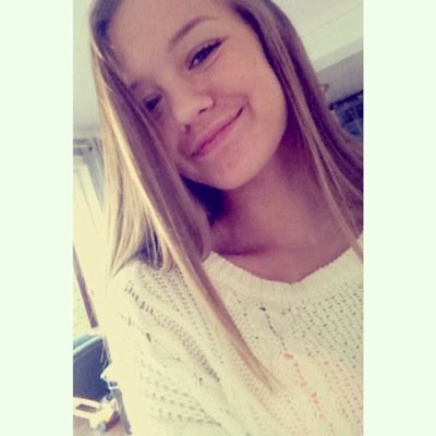 J u l i e • Norway • Sarah Ellen follows • Jamie Bargenda follows • Isac Elliot HQ follows •