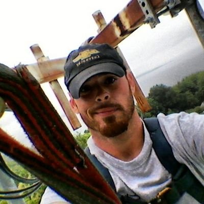 28 year old Prankster, Tower Climber and Entrepreneur. 

http://t.co/k78Bqmb9ef