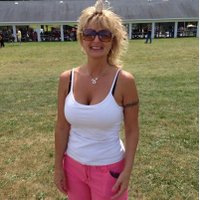 Vicki Irwin - @Vicki_Irwin4 Twitter Profile Photo